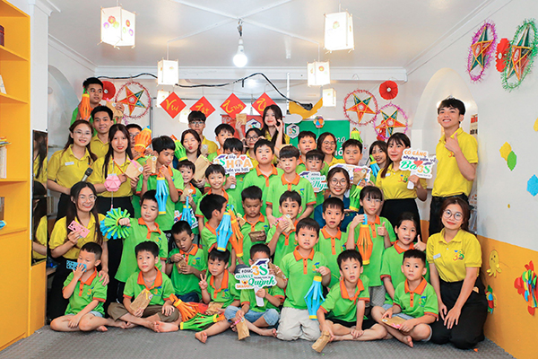 Báo chí truyền thông