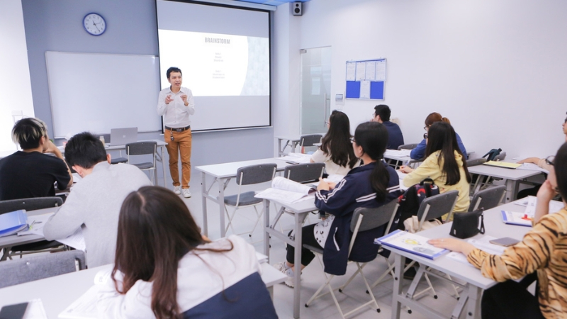 trung tâm luyện thi